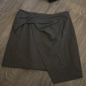 Babaton mini skirt size 8 NWOT